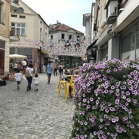 Апартаменты Cheap In The Very Heart Of
