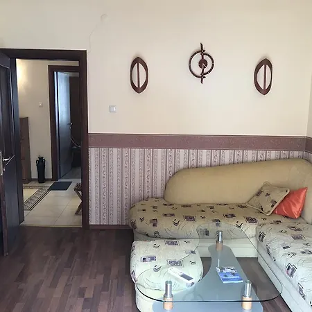 Cheap In The Very Heart Of Апартаменты